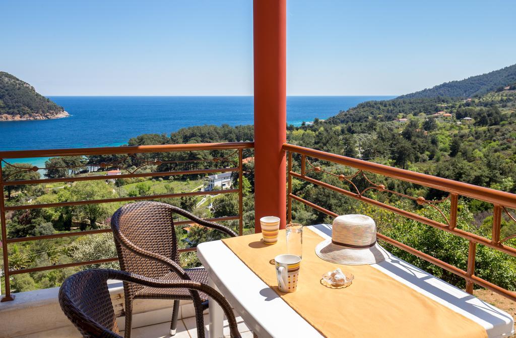 Aphrodite Villas Koinira Eksteriør bilde