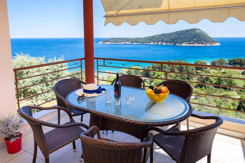 Aphrodite Villas Koinira Eksteriør bilde