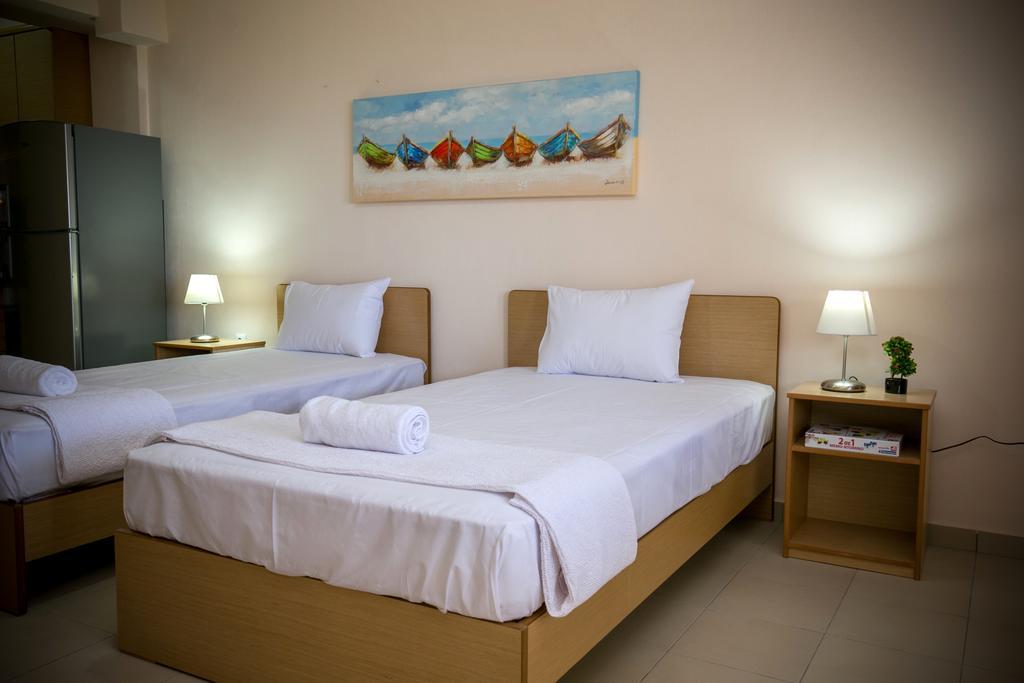 Aphrodite Villas Koinira Eksteriør bilde