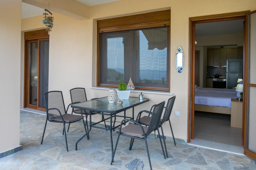 Aphrodite Villas Koinira Eksteriør bilde