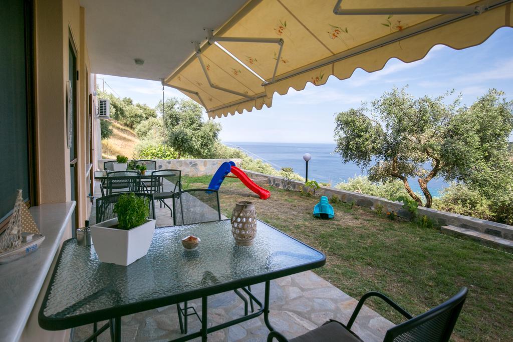 Aphrodite Villas Koinira Eksteriør bilde